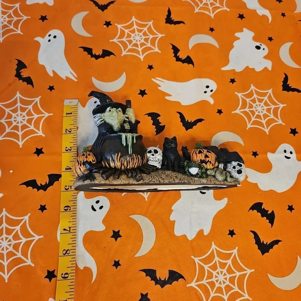 Vintage Nowel'ls Halloween Witch and Pumpkins Ceramic Figurine